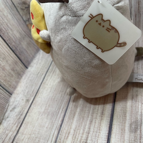 Pusheen Snackable Pizza GUND NWT Plush - Picture 2 of 4